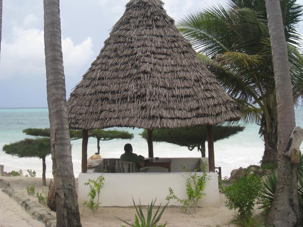 Upepo Boutique Beach Bungalows Bwejuu